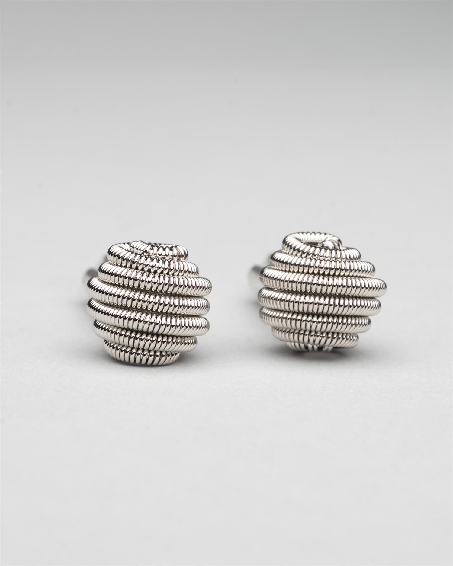 Mansjettknapper, Nøste